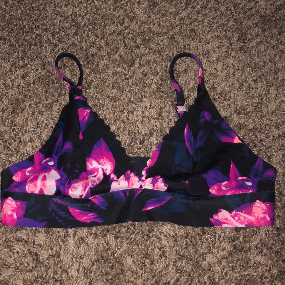 Victoria’s Secret Bonded Bra